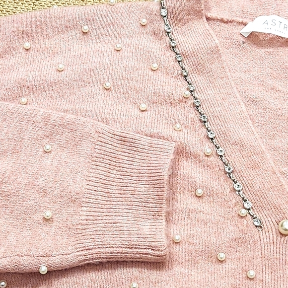 ASTR The Label Women's Faux Pearl & Rhinestones Embellished Cardigan Pink XL EUC - Picture 5 of 7